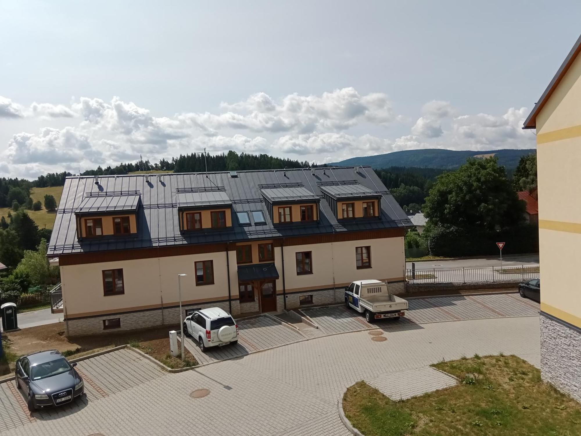 Apartman Hubert 卡什佩尔斯凯霍里 外观 照片